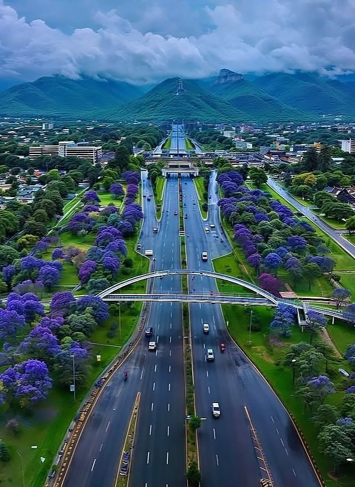 All eyes on Islamabad tonight as world media rushes to the Pakistan's capital to cover Iran-US peace talks.