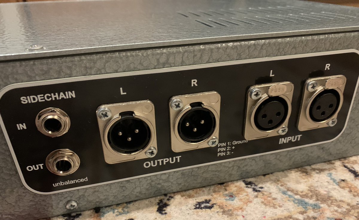 【#機材売ります】
SSL G SSL 4000コンプ mk2 
セルビアの職人Ivan Ilicによる機材で、あのLuca PretolesiやTom Lord Algeも愛用するSSL Gbussコンプのクローンです。
個人的にIvanに頼んで送ってもらったもので、超絶入手困難かと。

送料込み200,000円
興味のある方はDMまたはleikiueda(at)gmailまで