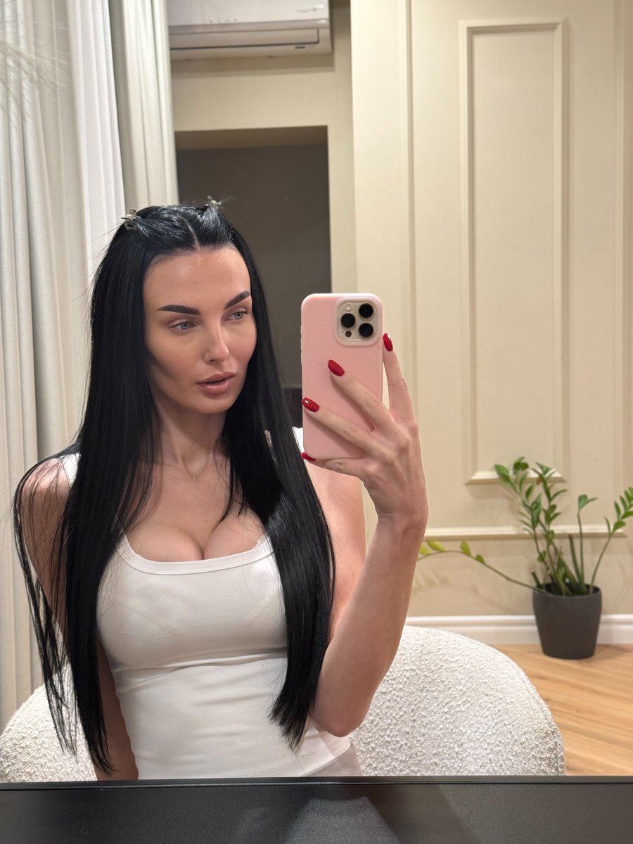 Simon 🩵 tweet media