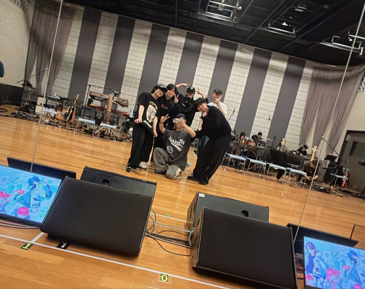 _amatsuki_'s tweet photo. CR LIVEリハーサルでした！！

本番まであと1週間です、例年より更にみんな気合の入った練習でクオリティも高くな���てる！！！！！

このまま突っ走るぞ〜〜楽しみにしててね https://t.co/v1ToNkhySm