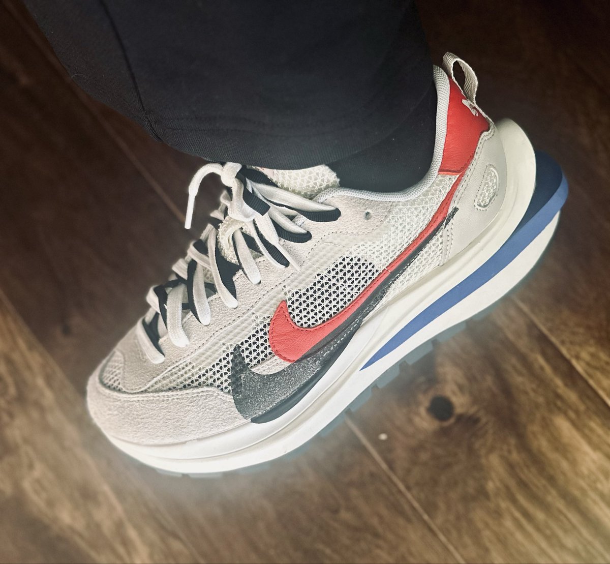 gameofbullyz's tweet image. 2020
sacai x Nike VaporWaffle ‘Sail’ #firefridays #sacai #nike #sneakerheads #kotd