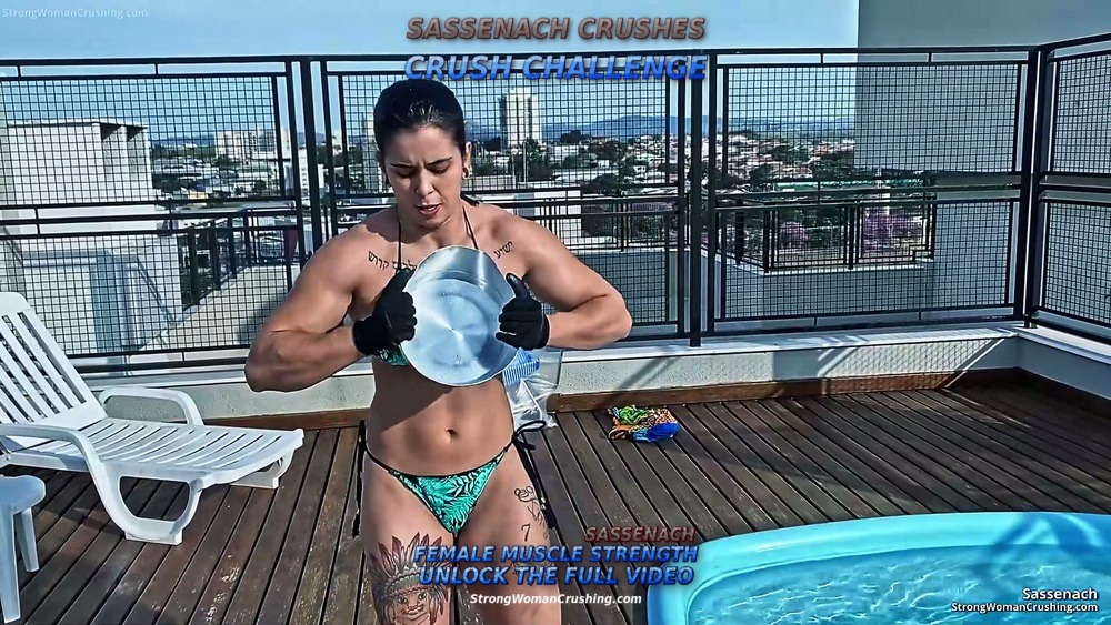 StrongWomanCrushing.com tweet media