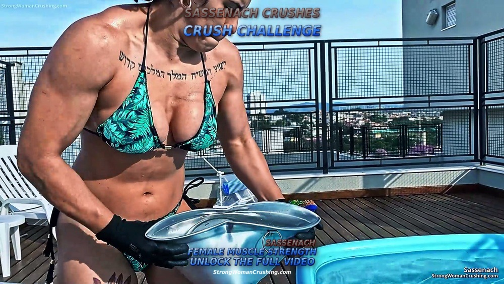 StrongWomanCrushing.com tweet media