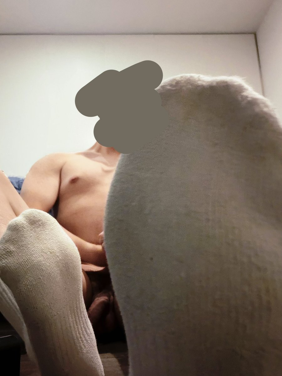 Random User tweet media