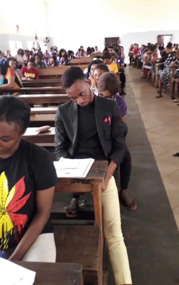 ÅŸ0𝕸Į𝕯Ē💜👟 tweet media