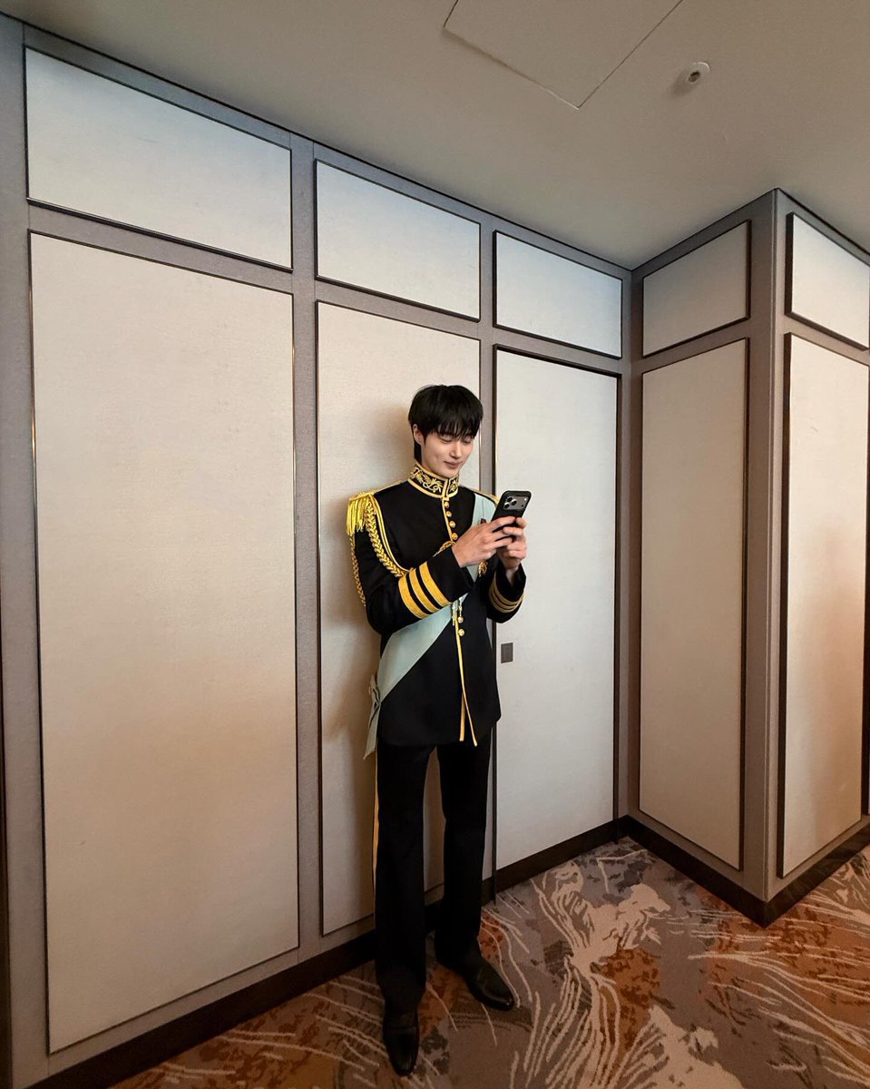 연 tweet media