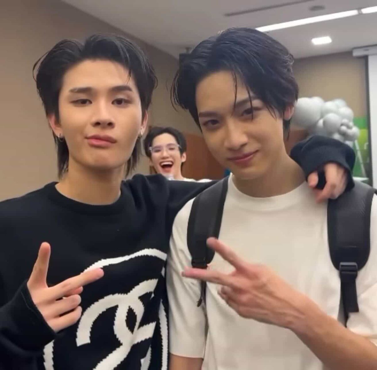 ⋆.𐙚˚nwtfmzi ‎꒰ ♪ 𓈒 tweet media