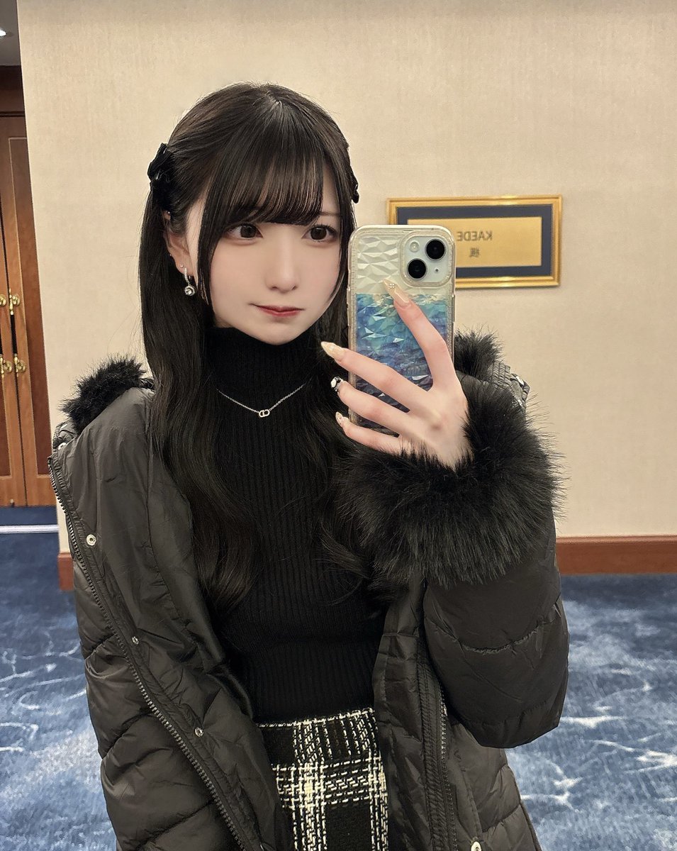 しの tweet media