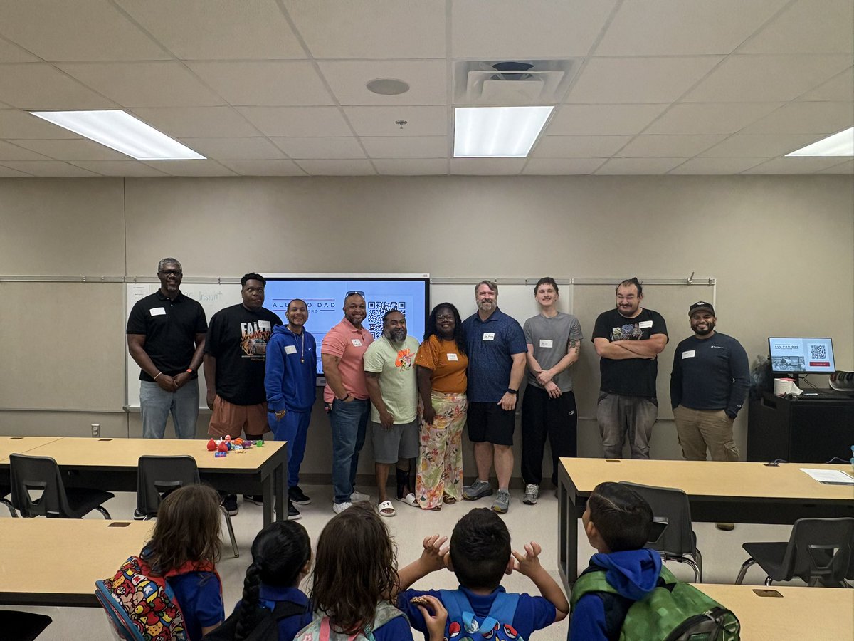 BalounKelly's tweet photo. What an amazing morning at Maxey Elementary’s All Pro Dad meeting! Standing room only! Excited to see fathers investing in their children and strengthening our school community. Even more exciting, a dedicated father has stepped up to serve as captain and lead future meetings. 💙 #AllProDad #FamilyEngagement #MaxeyElementary @AllProDad @fladjj @CSO_OCPS