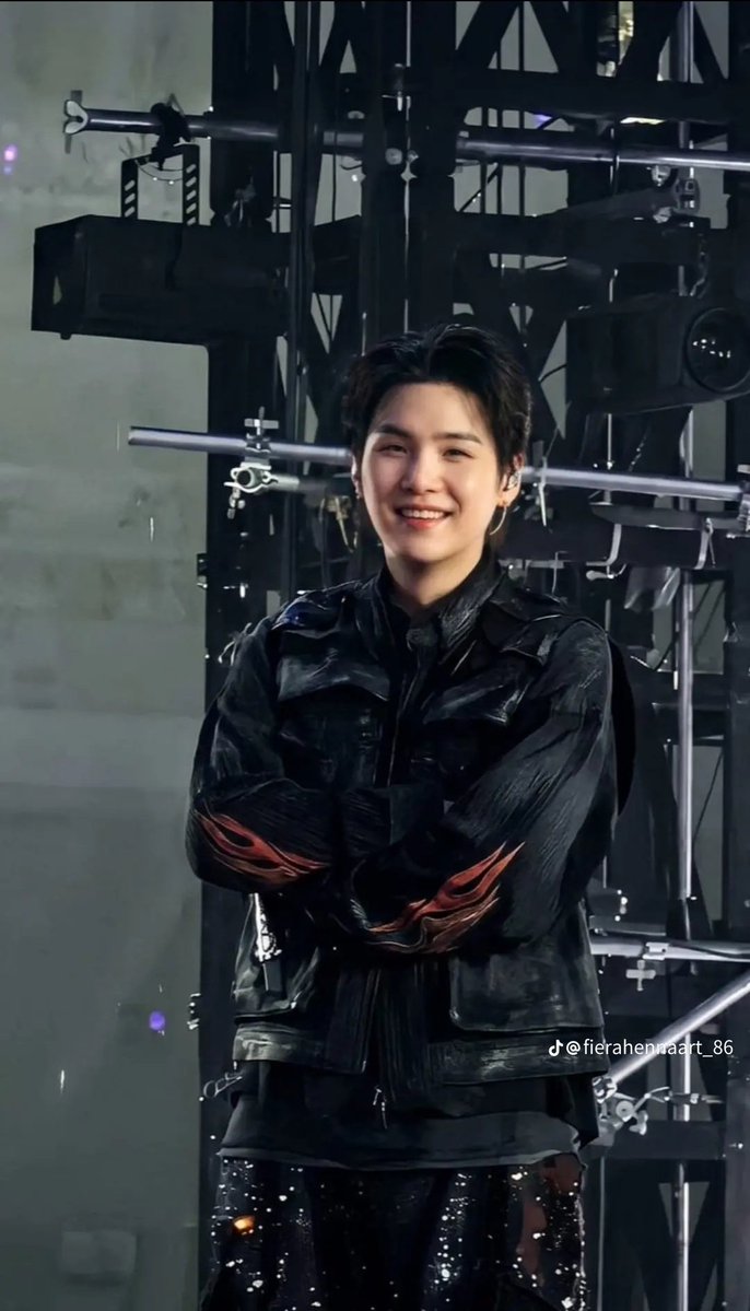 𝑪𝒍𝒐. tweet media