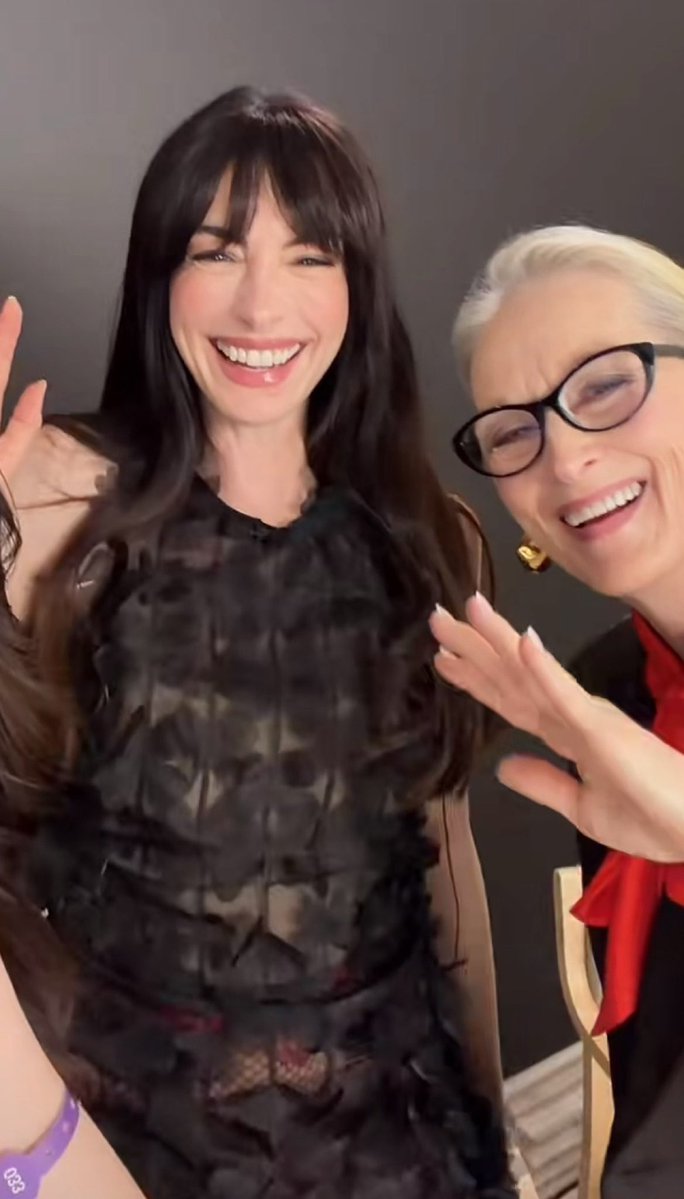 PAUSE NEW LOOKS UNLOCKED