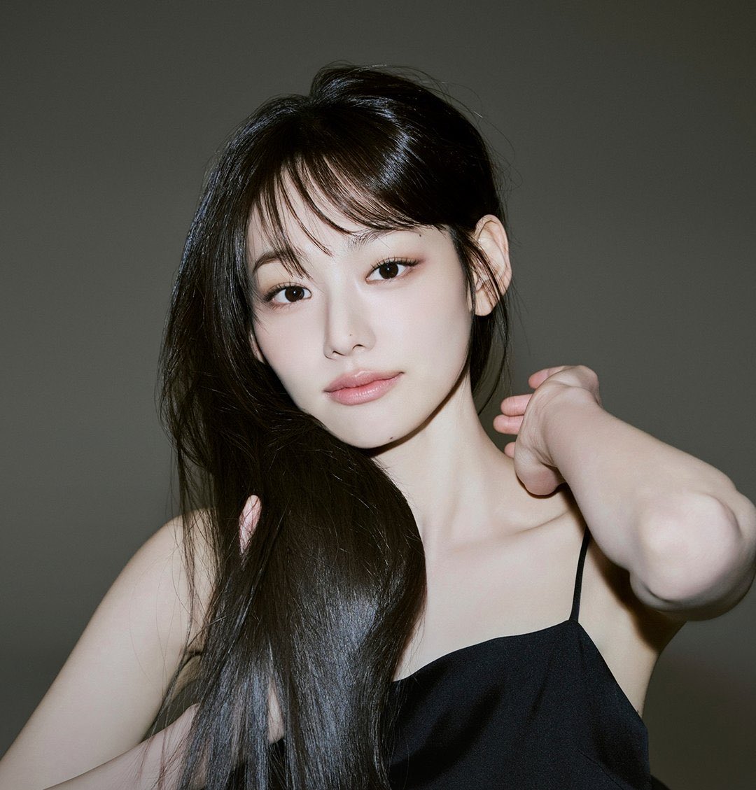 pourlesjolies's tweet photo. kang mina https://t.co/z3DFP2B1BD