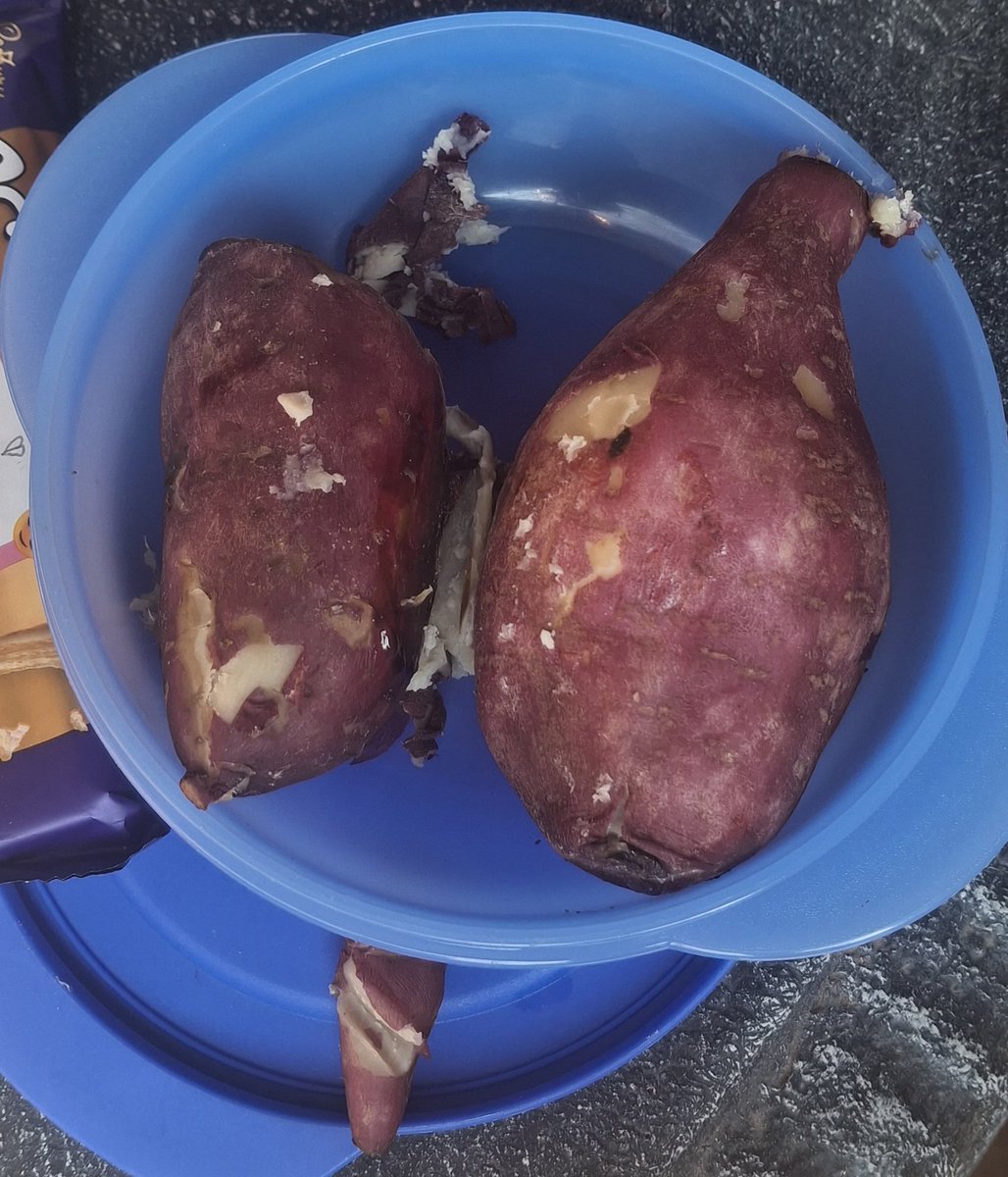 UMKHONTO uphethwe uhlanya tweet media