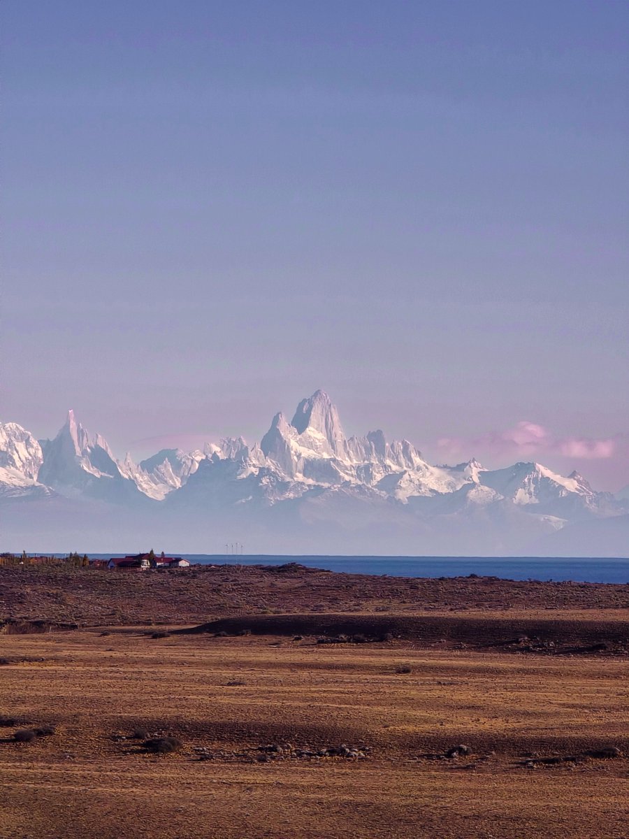 Алексей TpoM6oHcku tweet media