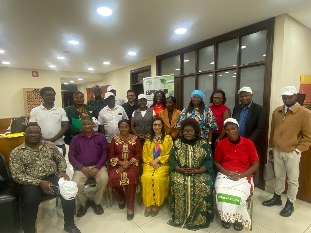GrassToucher_0x's tweet photo. Excerpt from the EWA Coordination Team, presented by Dr. @thelmaawori at yesterday’s EWA Stakeholders Meeting in Malawi 🌱
With the participation of representatives from the Ministries of Agriculture, Gender, Trade & Industry, and the private sector, the meeting highlighted strong collaboration driving impact.
Over 400 women and youth empowered—now transitioning from subsistence farming to agripreneurship and structured cooperatives.
Next step: scaling value addition and market access.
#WomenInAgriculture #EWA #WomenEmpowerment #Malawi #Agriculture #RuralDevelopment
#OCPGroup 
#FondationOCP