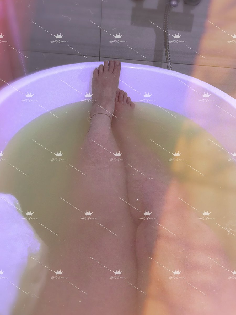 𝓗𝓸𝓽 𝓛𝓸v𝓮 tweet media