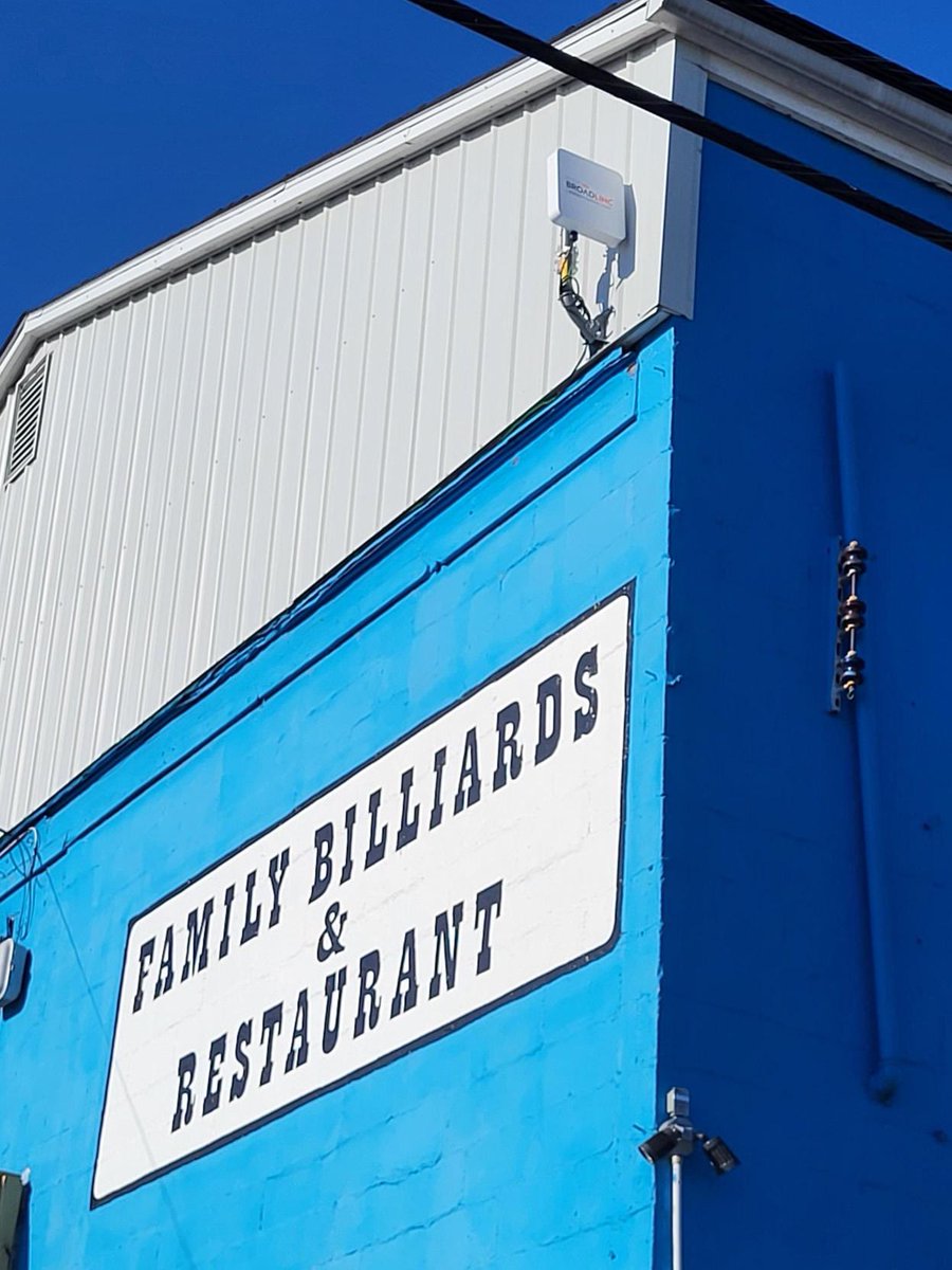 getbroadlinc's tweet photo. Proud to support local businesses like Family Billiards &amp; Restaurant, now upgraded with our latest fixed wireless technology.

Faster, more reliable internet—because strong businesses build strong communities. 💪📶

#GetBroadlinc #CommunityStrong https://t.co/joD5gdfsRo