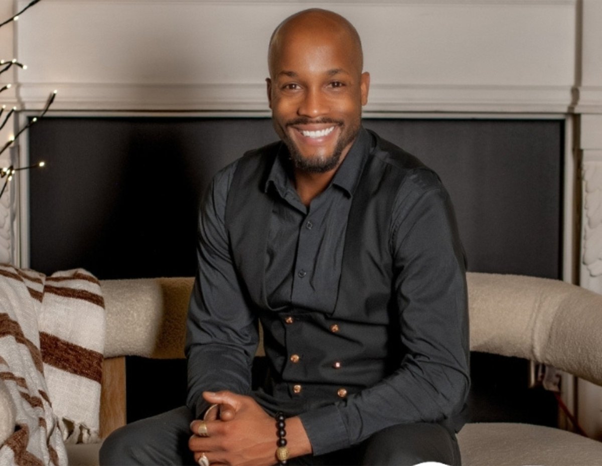 BhamTimes's tweet image. On April 25, #Birmingham-born operatic tenor and creative producer Elias Hendricks will premiere Classical Soul by Candlelight, a one-night-only event blending #opera and #soul music in an immersive, black-tie setting at the historic #Harambe Room.

birminghamtimes.com/2026/04/one-ni…