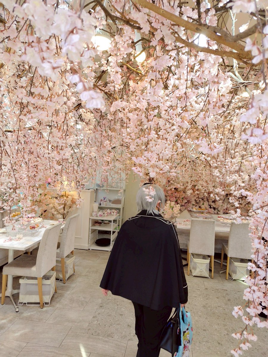 ねじこ tweet media