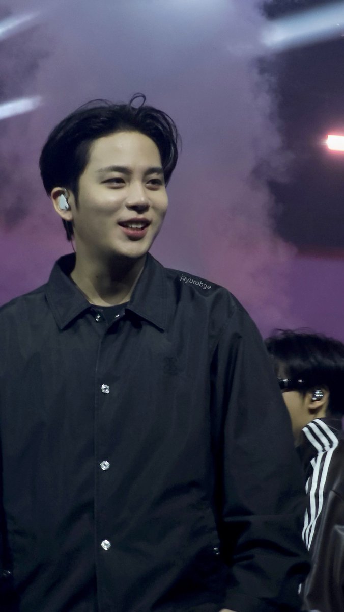 aras ᵕ̈ tweet media