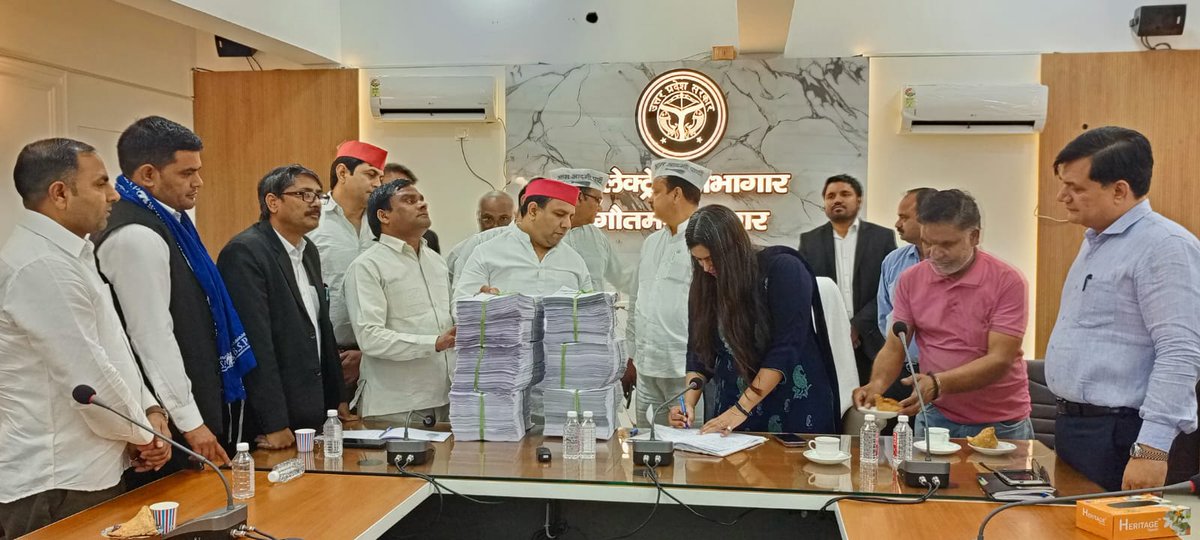 Medha Roopam tweet media