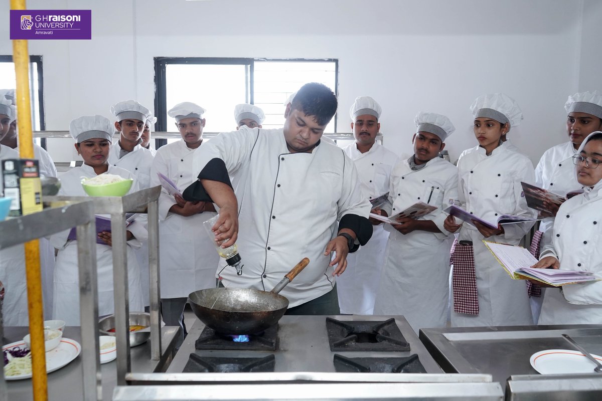 GH Raisoni University tweet media