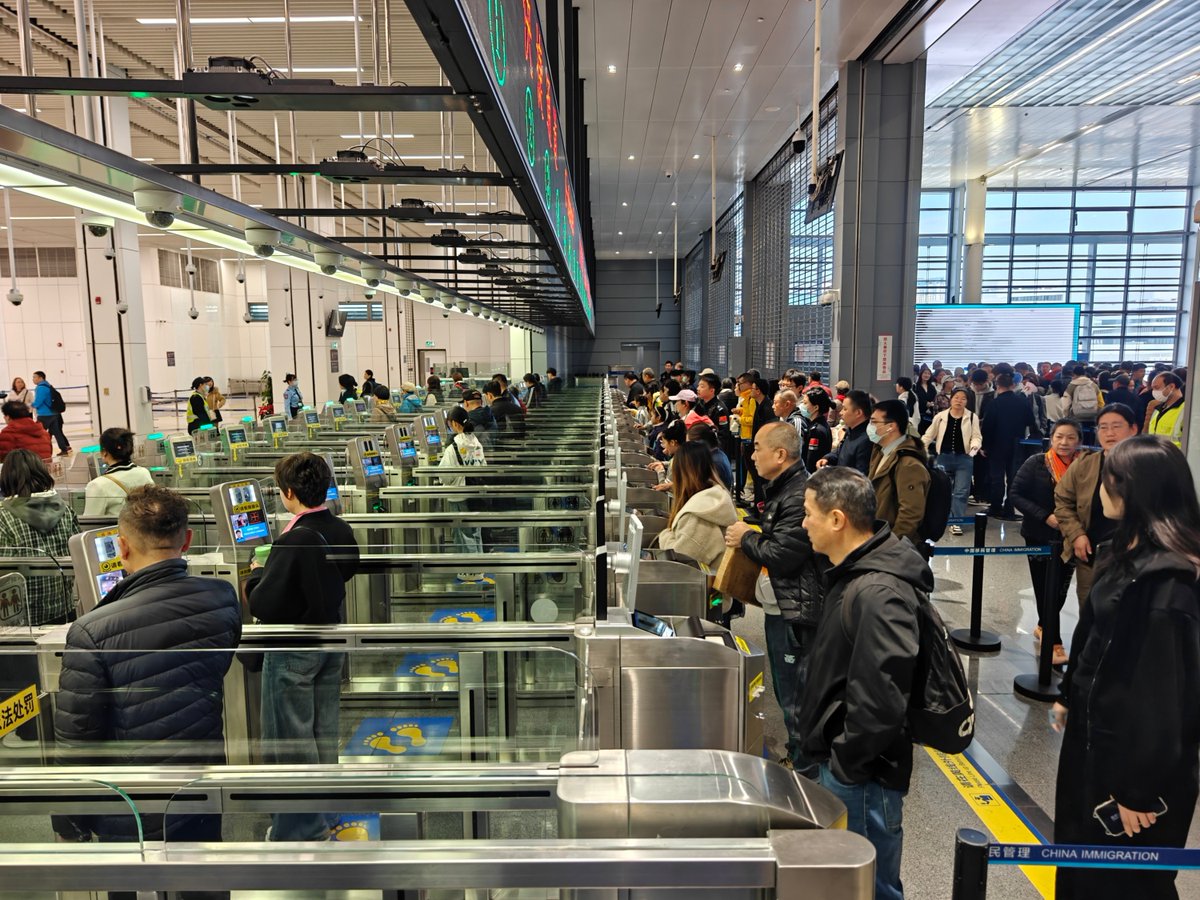 During the 2026 Qingming holiday(April 4-6), China recorded 843,000 entries and exits of foreign nationals, an increase of 20.9% YoY. Among them, 319,000 were made through visa-free. #ChinaTravel