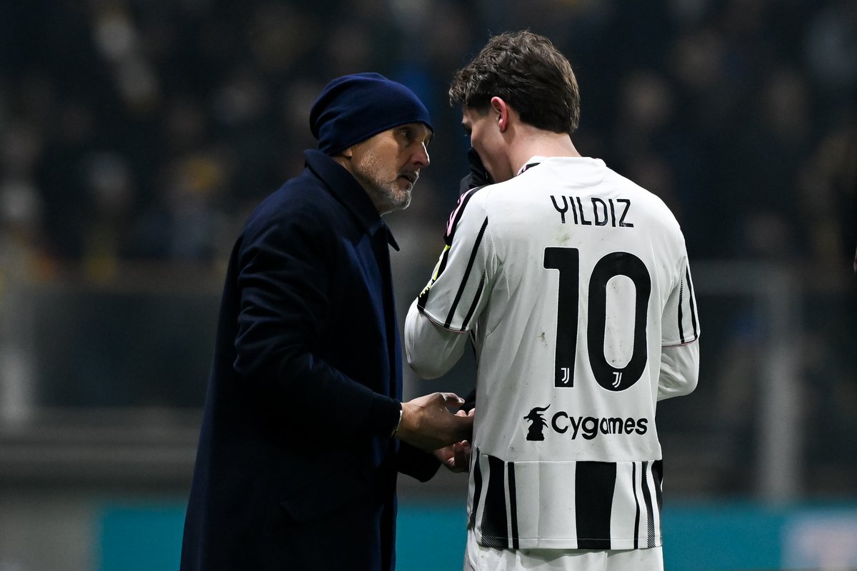 JuventusFC tweet media