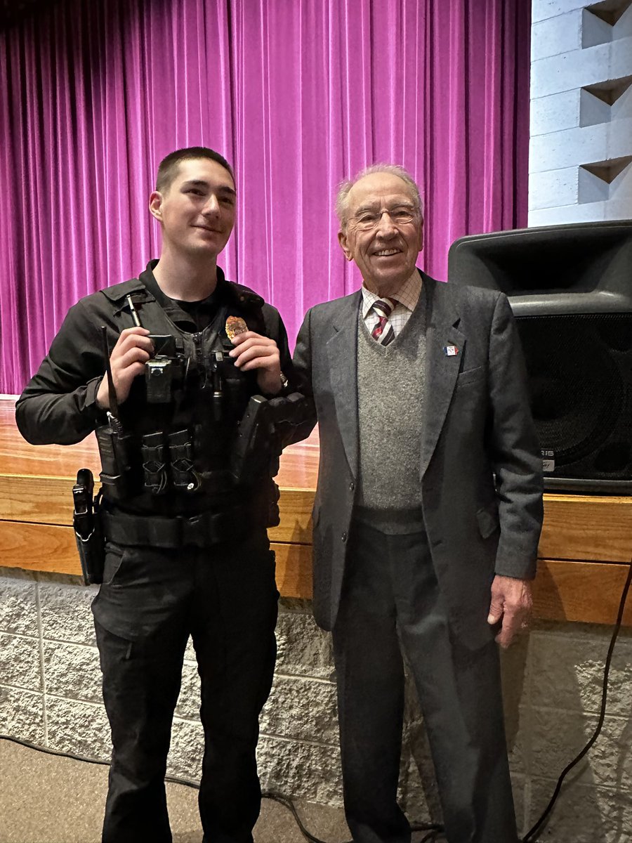 Chuck Grassley tweet media