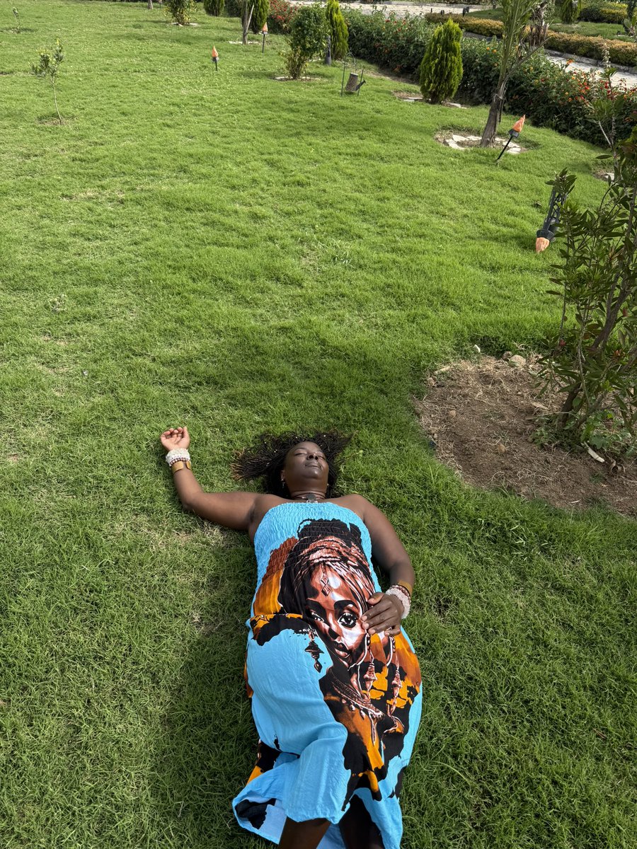 SomoinaKapeen's tweet photo. Daughter of the Soil! Child of Mama Africa! This is therapy! Naskia utamu! https://t.co/QuysFkprgH