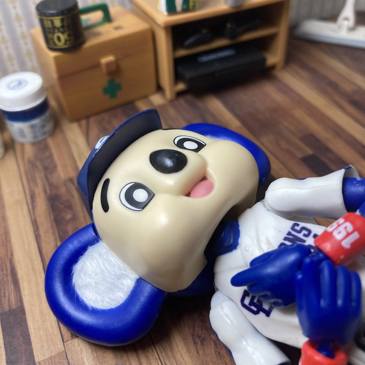 中日勝利でドアラにごはんbot tweet media