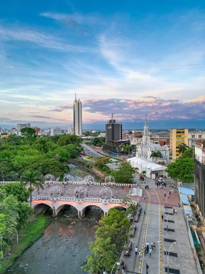 Group Lar Travel tweet media