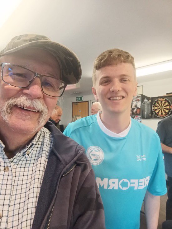 ReformDaily_'s tweet image. 🔷 Cllr Aaron Mays at the Reform St Ives branch meeting 🙌

Great energy &amp;amp; growing momentum - with strong backing from within the party

“This party is the future of Cornwall &amp;amp; of our great country!” 🇬🇧

#ReformUK #Cornwall #LocalPolitics [@AaronRedruth]