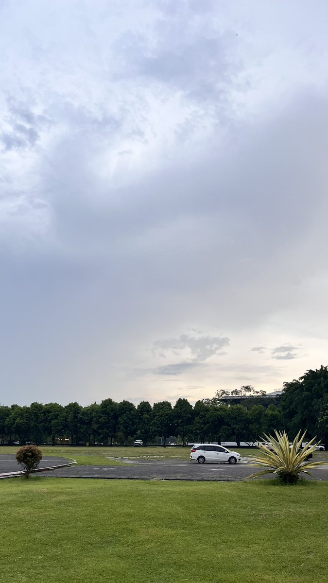 zizizizezizu tweet media