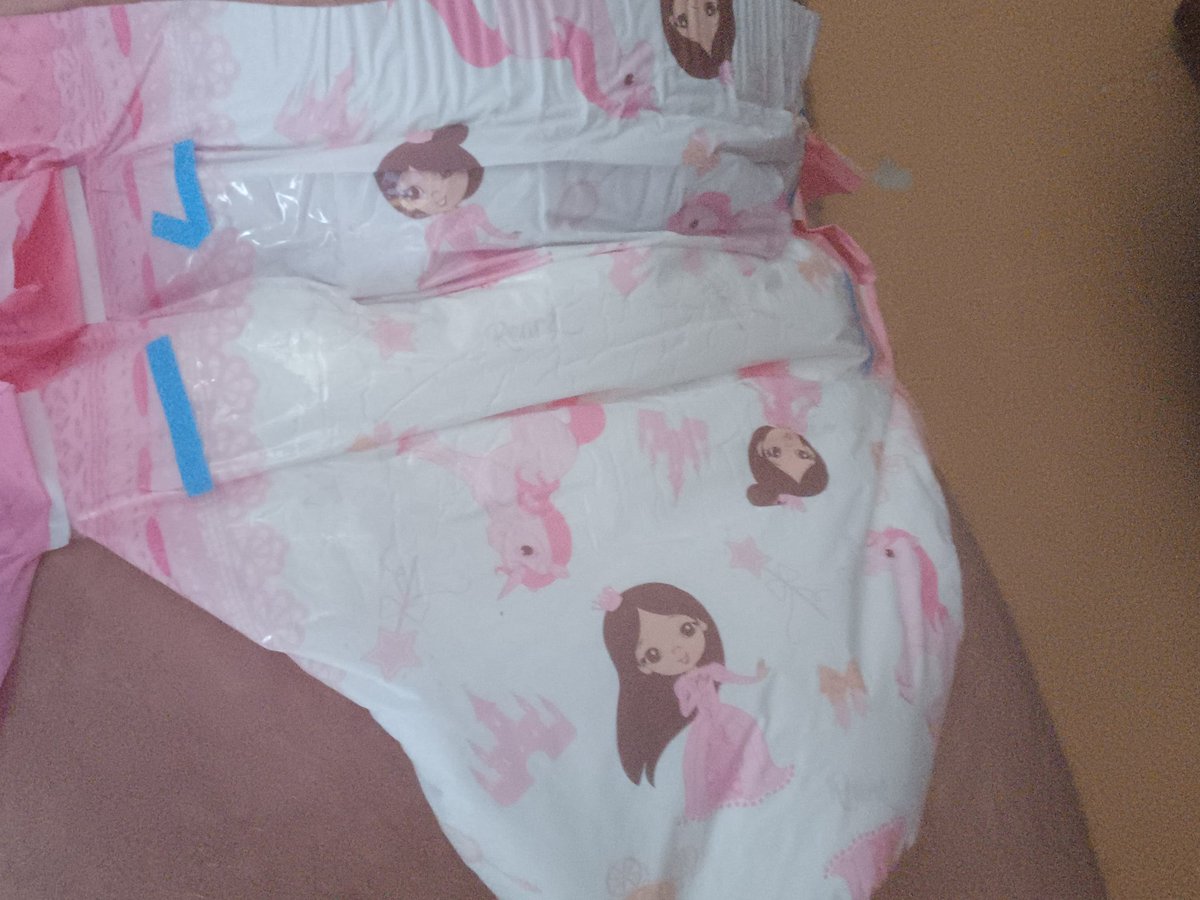 🍼baby ludo🍼 tweet media