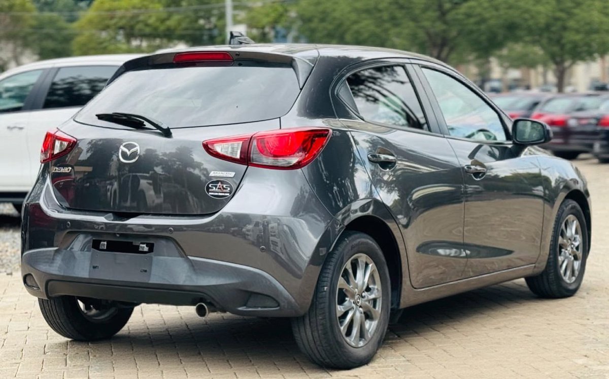 Unique Cars tweet media