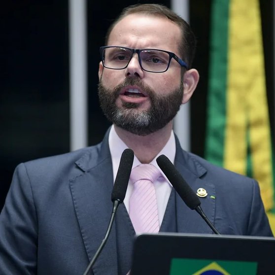 République tweet media