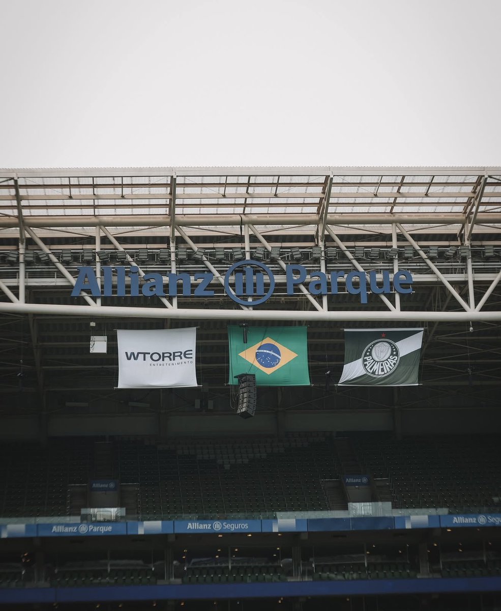 ⚠️ Nubank, que está prestes a oficializar a compra dos naming rights do estádio do Palmeiras, não deve usar o "bank" no novo nome do local.  NOMES PROVÁVEIS: • Nu Arena • Nu Parque  📷

<a href="/marcrizzo/">Marcel Rizzo</a>📷

Qual nome vocês dariam ?