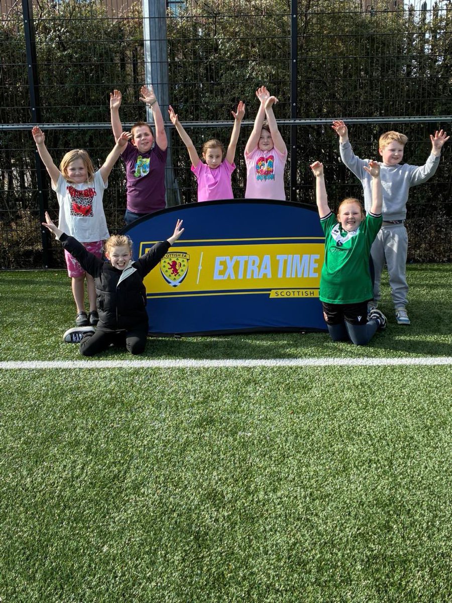 dundeeunitedct's tweet photo. 🧡Extra Time🖤

We’ve had a fantastic week with kids from our Extra Time project. We’ve had a busy week on the pitch, but also been out and about visiting the local Tech Hub ⚽️

@ScotFAEast 
@densroadps 
@ClepingtonPS https://t.co/zW6o9Msl8u