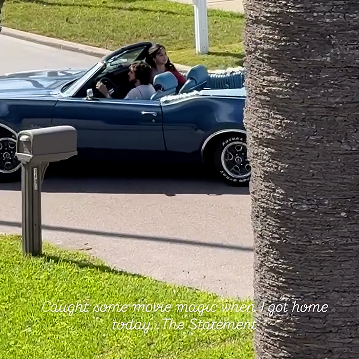 Daily Tatiana Maslany tweet media