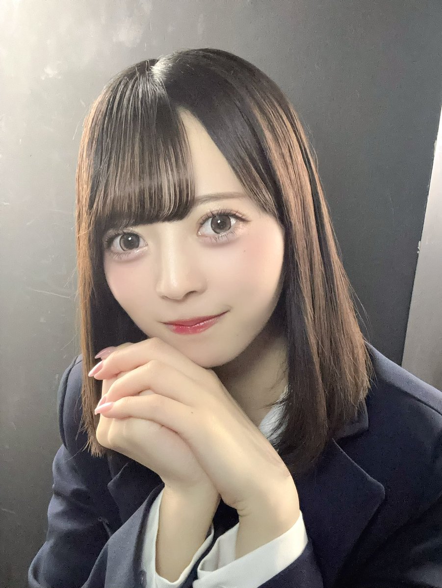 まだ名前のついてない場所に行こうか。 チャイムの余韻を運ぶ風の