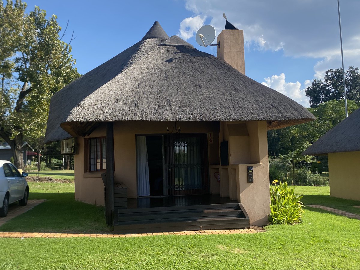 Godol’ehashini tweet media