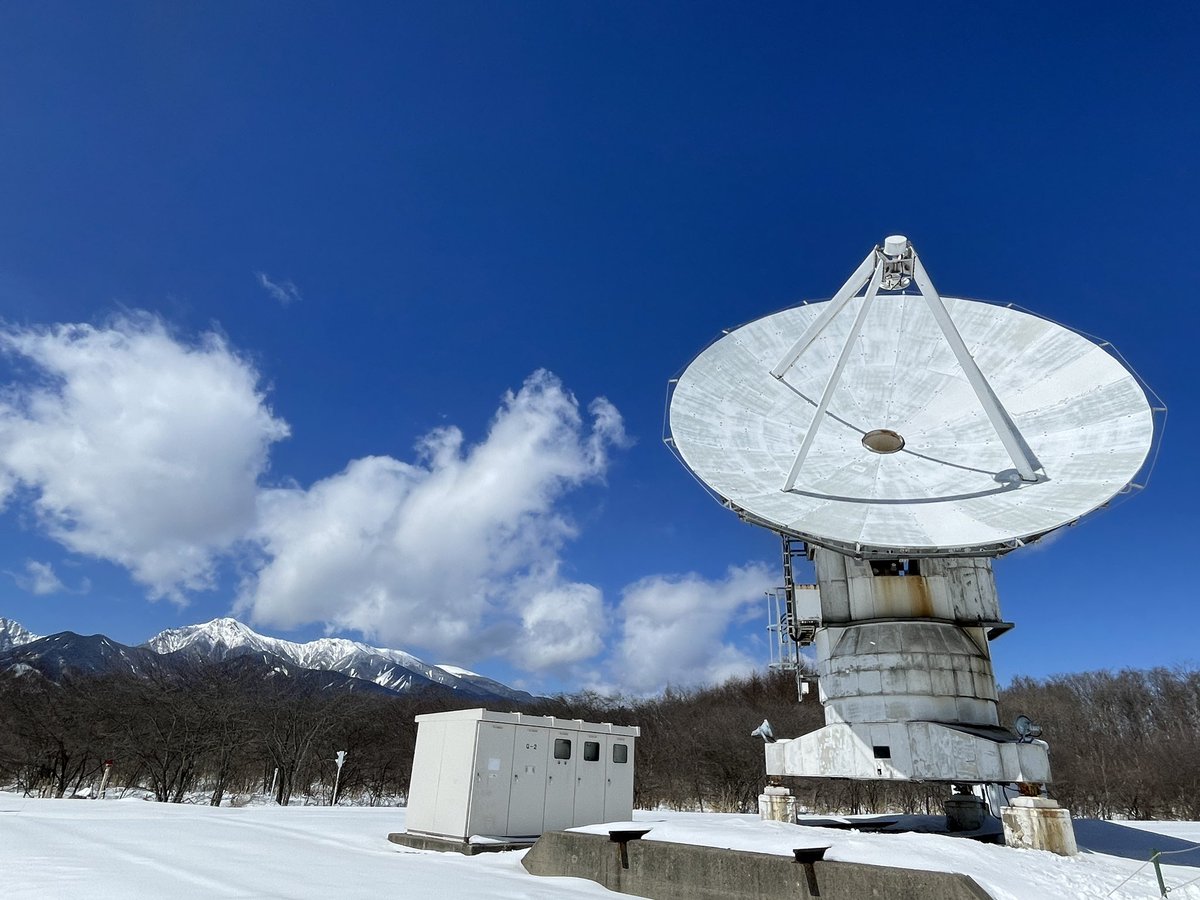 コナンに出てきたクソデカパラボラアンテナ既視感あるな〜と思ったら一昨年行った野辺山の天文台か！