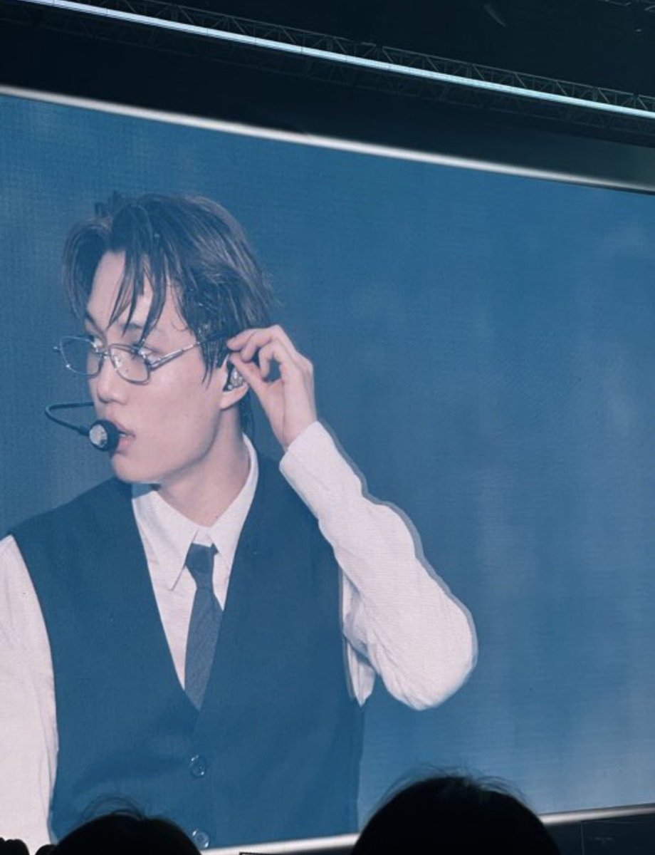 ⤷ ゛ROLY ˎˊ˗ tweet media