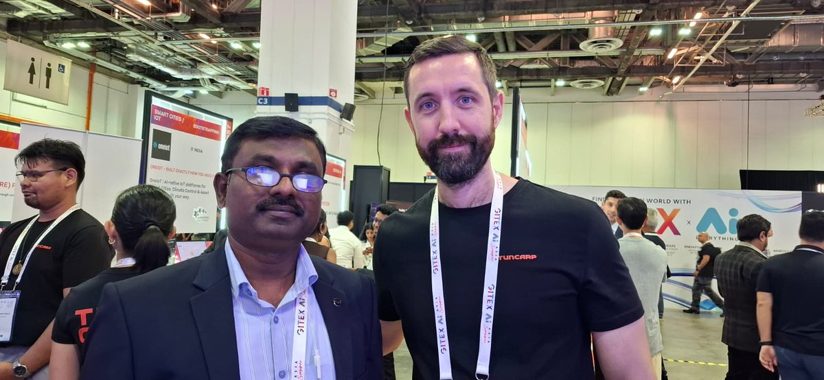 Elroi_Software's tweet image. Day 2 at @GITEX_GLOBAL has been truly impactful.

@Elroi_Software  @abacux_cloud 

#GITEXAsia2026 #Singapore #Elroi #AbacuX #Networking #Innovation #BusinessGrowth #AbacuXERP