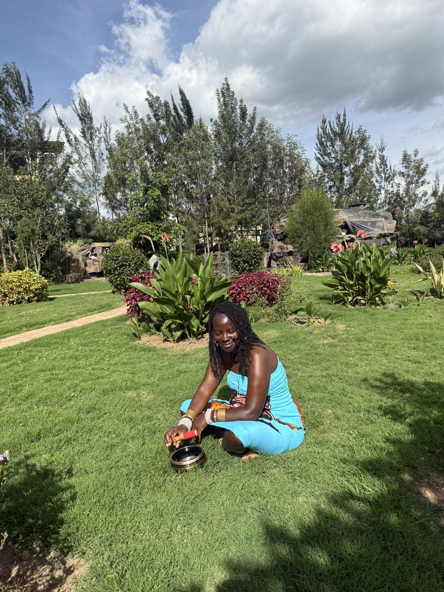 Somoina Kapeen tweet media