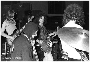 jackellyreed's tweet image. MARC BOLAN ~T. Rex 
1973 April 10th - Watford
Marc joined ELO on stage for rocknroll jam end of gig.
Jeff Lynne and Marc were friends.
 Nice article by Bev Bevan remembering this show.
(Photos: Gary Merrin) #marcbolan #TRex #ELO @FatOldAnarchist