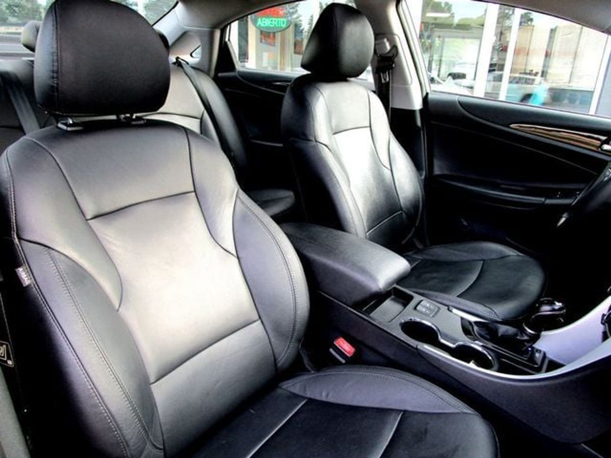 AlphaLuxryMotor's tweet photo. 2011 Hyundai Sonata   Check out our new inventory:  https://t.co/1ModrFTYXy Discover the joy of cruising in the 2011 Hyundai Sonata! With its sleek design, comfortable interior, and impressive fuel efficiency, this is more than https://t.co/OCfw6n7puR