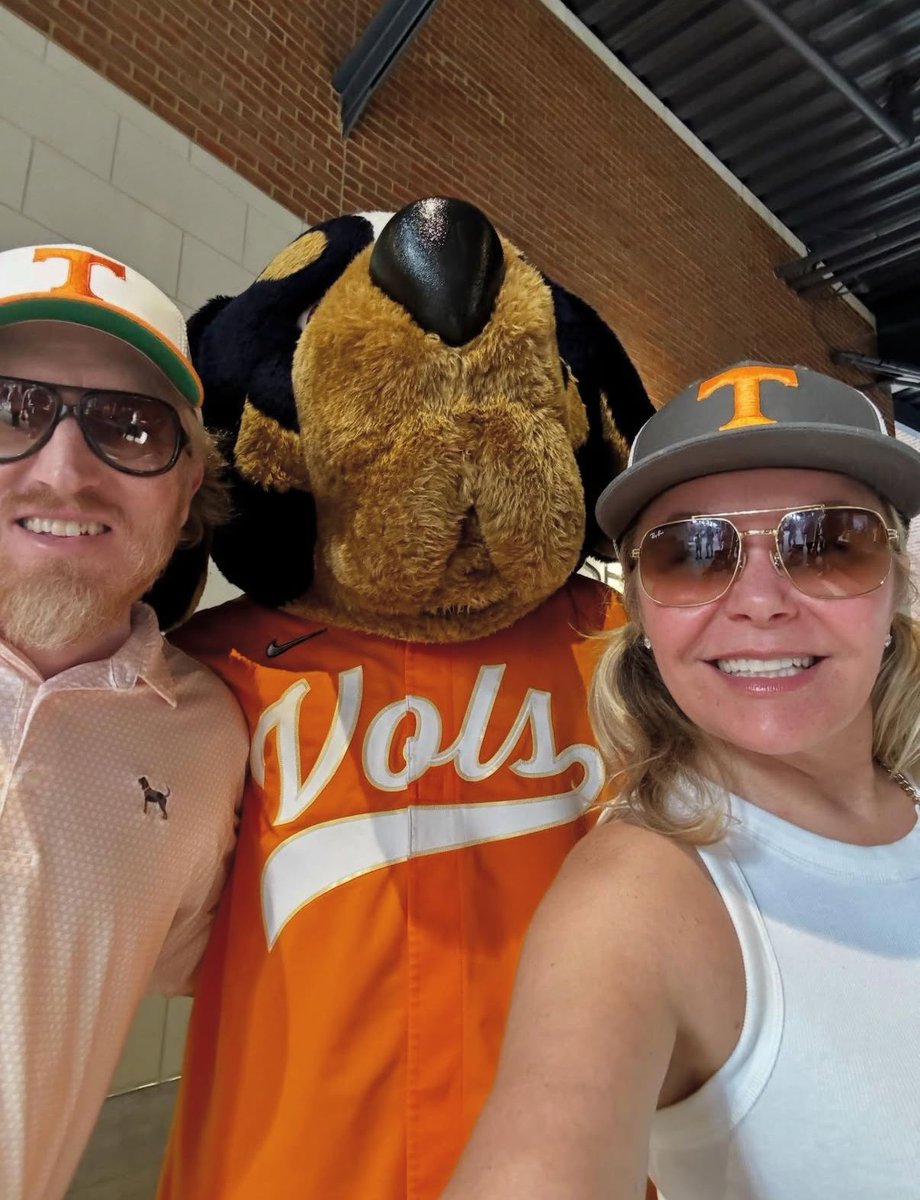Volunteer Traditions tweet media