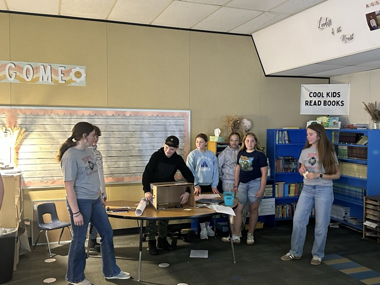 RushvilleHigh's tweet photo. KFC (kids for careers) recently presented RIASEC to 6th grade students at RES.   Students completed the assessment, and learned more about careers that match their personality and interests. https://t.co/TqnPfdQipv